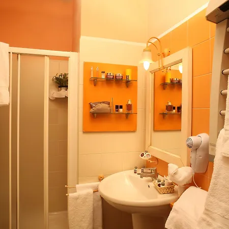 Aparthotel Quadra Key Easy In Florenz