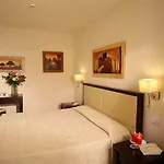 Aparthotel Quadra Key Easy In Florenz
